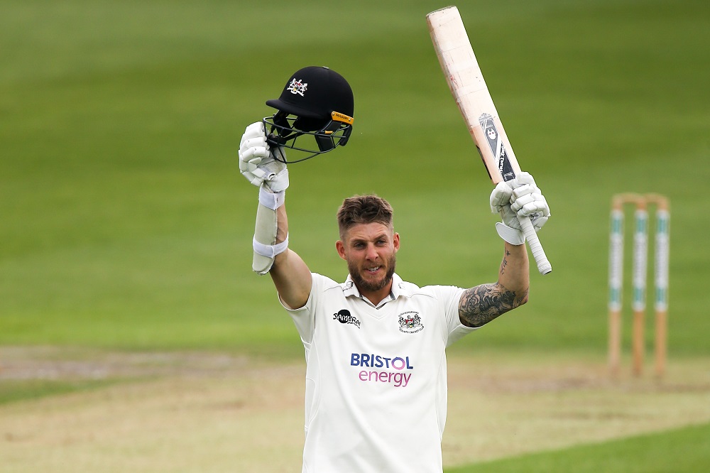 Dent and Gloucestershire extend contract