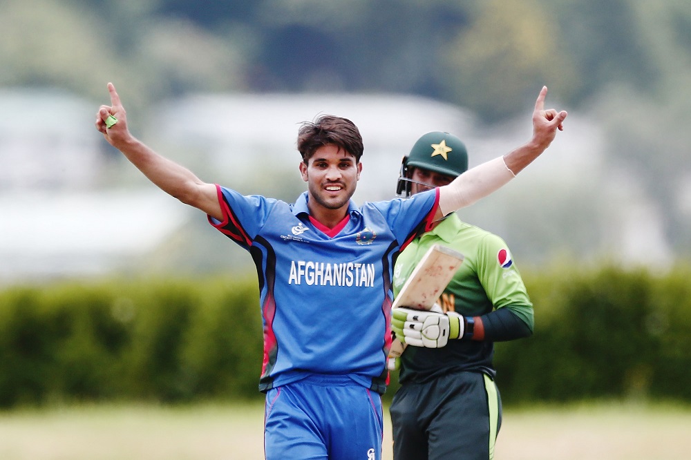 Afghani Qais Ahmad signs for Gloucestershire