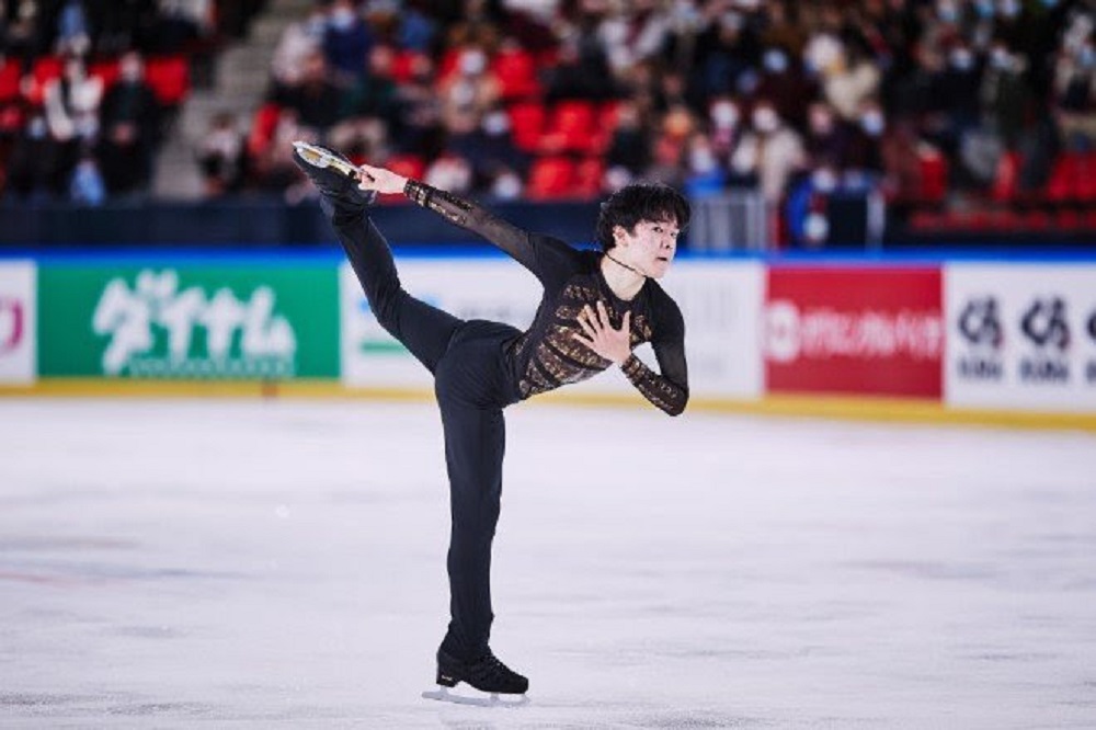 Gold s for Kagiyama (JPN),&Shcherbakova (RUS)